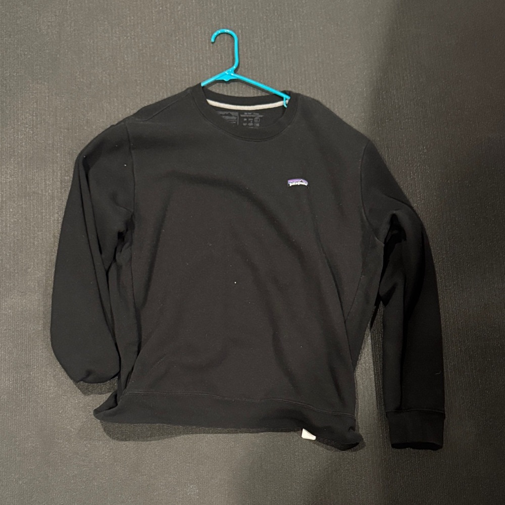 Patagonia Black Crewneck Sweater
